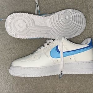 Nike, Air Force 1 ‘07 LV8, DO9786 100, White & Blue